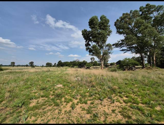2,242M² VACANT LAND FOR SALE IN VAALPARK